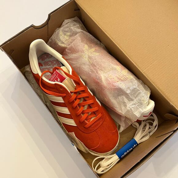 adidas Gazelle Sneakers UK 6.5 US Womens 8.5 US Mens 7 Preloved Red GY7339 NIB - Picture 12 of 12